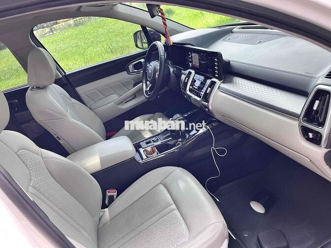Kia Sorento 2022 Full xăng Signature Trắng/Kem