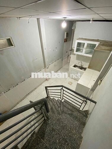 nhà cho thuê nguyên căn 1 trệt. 1 lầu 2p ngủ .1wc gct 6tr/th