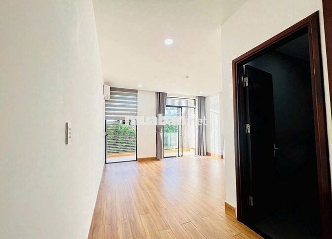 VĂN PHÒNG NGAY KHU MỸ AN 40M2 BAN CÔNG THOÁNG VIEW SÔNG