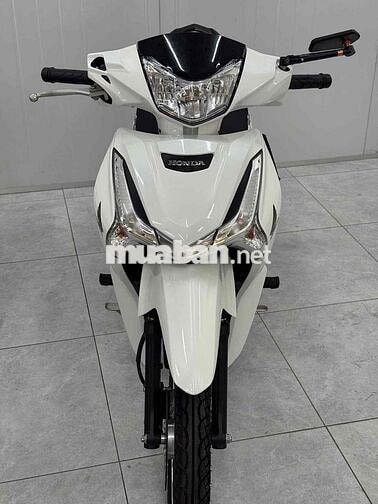 Honda Future dky 2025 Trắng đỏ 4000km