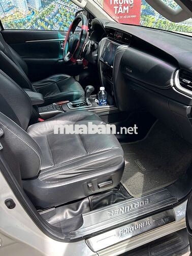 Toyota Fortuner 2.4G 4x2 AT 2021