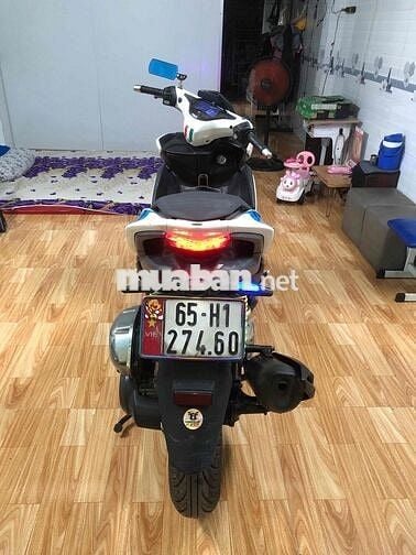 Yamaha NVX Fi 155cc 2017 Trắng Xanh Đen