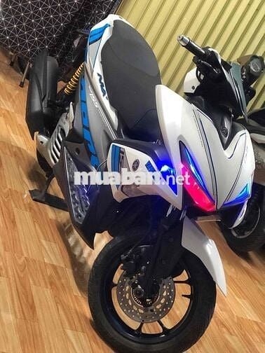 Yamaha NVX Fi 155cc 2017 Trắng Xanh Đen
