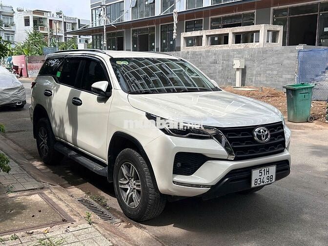 Toyota Fortuner 2.4G 4x2 AT 2021