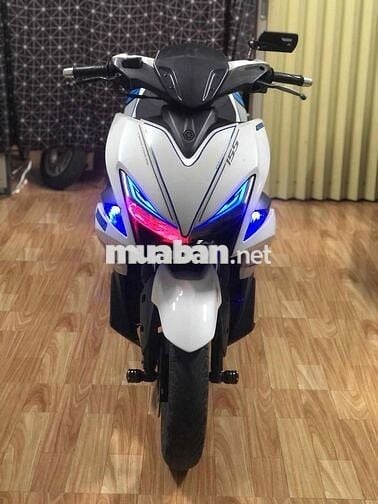 Yamaha NVX Fi 155cc 2017 Trắng Xanh Đen