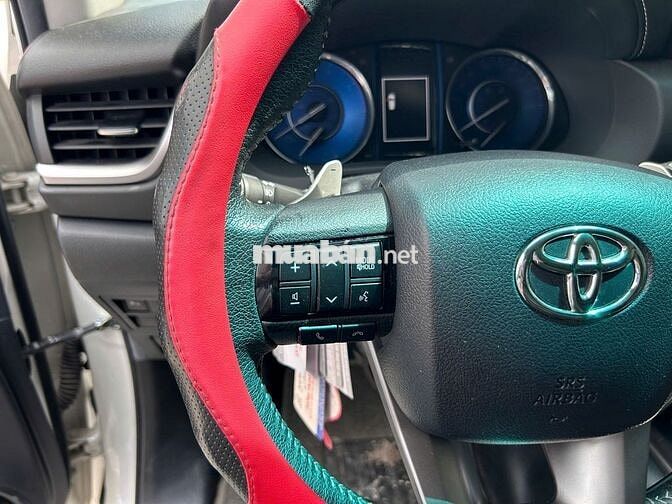 Toyota Fortuner 2.4G 4x2 AT 2021