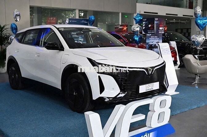 VinFast VF8 All New 2026{có xe giao}