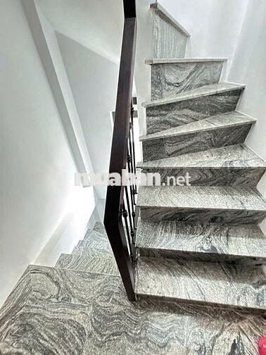 Nhà Nguyễn Sơn Long Biên , Ô Tô Vào Nhà , Lô Góc Sổ Đẹp 