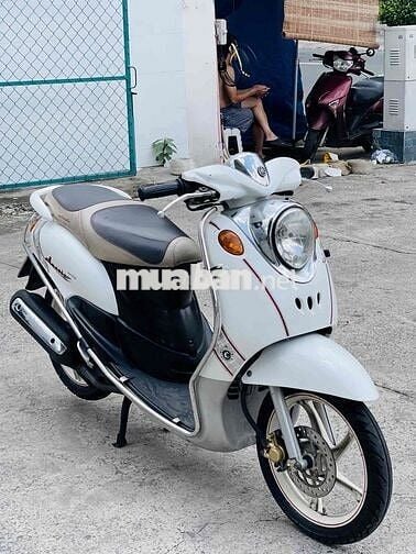 Yamaha Classico 2012 Trắng