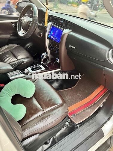 Toyota Fortuner 7 chỗ Diesel Trắng