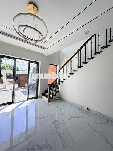 NHÀ ĐẸP TRUNG TÂM LONG ĐIỀN ĐÚC TẤM TOÀN BỘ
