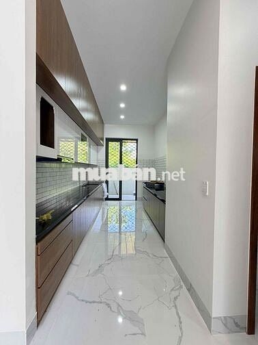 NHÀ ĐẸP TRUNG TÂM LONG ĐIỀN ĐÚC TẤM TOÀN BỘ