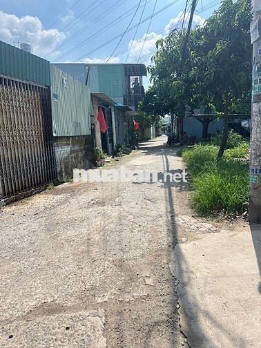 BÁN NHÀ GẦN NGUYỄN ẢNH THỦ  QUẬN 12 -  HẺM XE HƠI 75 M² - HƠN 2 TỶ XÍU