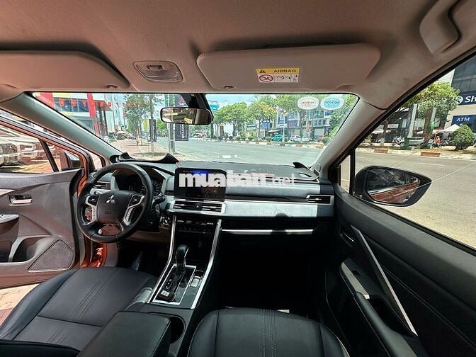 Mitsubishi Xpander Cross 2023 Cam Đen 27.000km