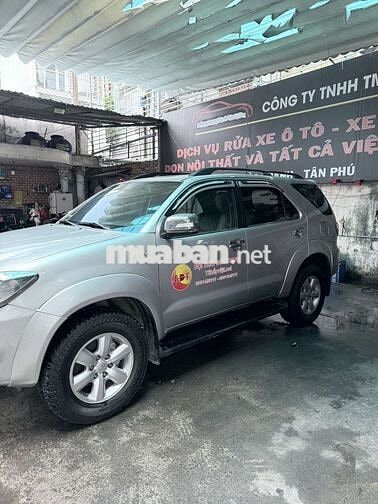 Toyota Fortuner 2.7 Xăng Số tự động 2010 Bạc