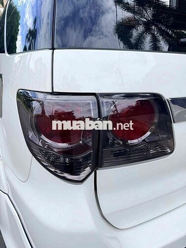 Toyota Fortuner 2014 2 cầu bản full Trắng