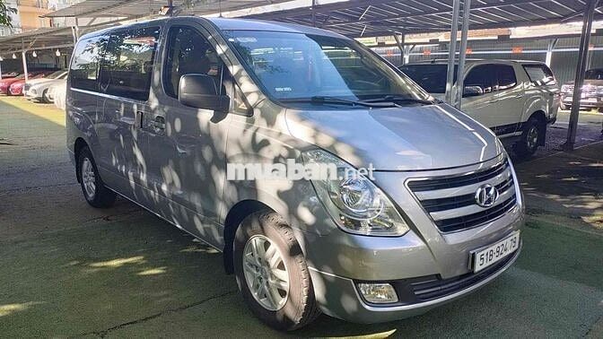 Hyundai Starex 2016 Dầu Số sàn Bạc 75.000 km