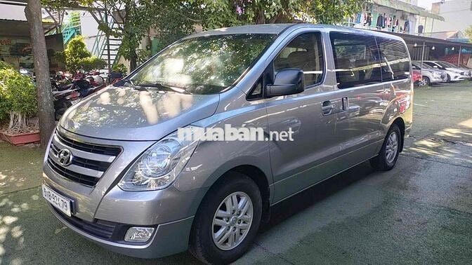 Hyundai Starex 2016 Dầu Số sàn Bạc 75.000 km