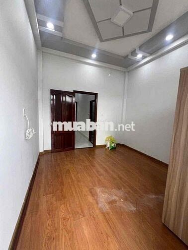 Cho Thuê nhà mặt Tiền 4pn, 3 wc giá chỉ 10 triệu