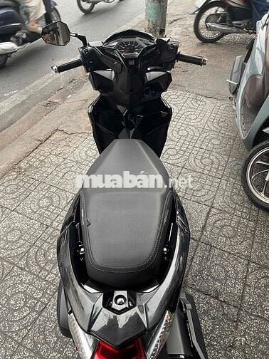 Honda Click 2017 Đen bóng Ohlin SMRT 2 Tay