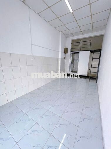 cho thuê MB mặt tiền Âu Cơ, Lũy Bán Bích có gác ở lại
