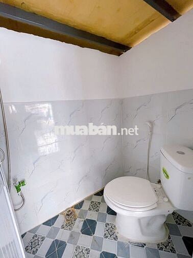 cho thuê MB mặt tiền Âu Cơ, Lũy Bán Bích có gác ở lại