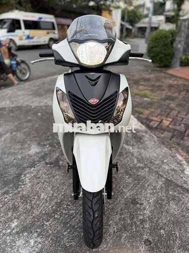 Honda SH Ý SM105 Trắng Ý