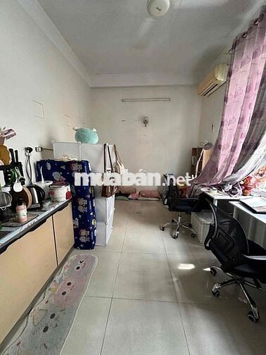 Nhà trống phòng cho thuê có nội thất Bình Lợi