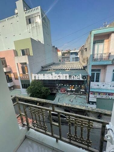 Phòng trọ CÓ BAN CÔNG, MÁY LẠNH, WC riêng tại Lê Thị Hoa, Bình Chiểu