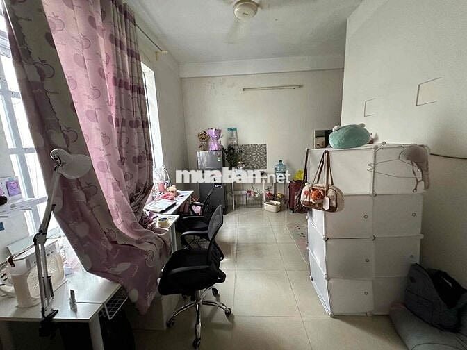 Nhà trống phòng cho thuê có nội thất Bình Lợi
