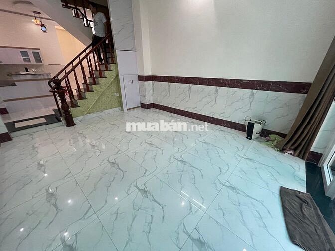 Phòng trọ CÓ BAN CÔNG, MÁY LẠNH, WC riêng tại Lê Thị Hoa, Bình Chiểu