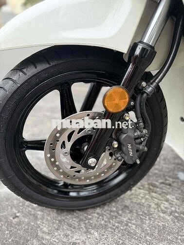 Honda SH Ý SM105 Trắng Ý