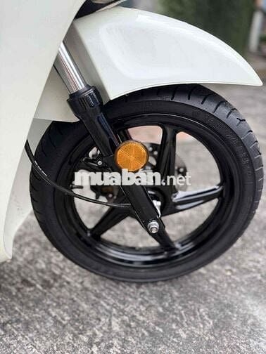 Honda SH Ý SM105 Trắng Ý