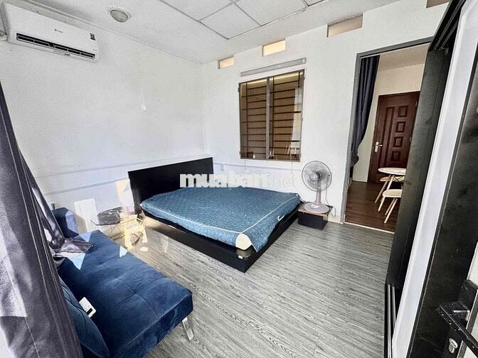 Cho Thuê Căn Hộ 1PN Có Ban Công Lớn Đón Sáng Ngay Gần Nhà Thờ Tân Định