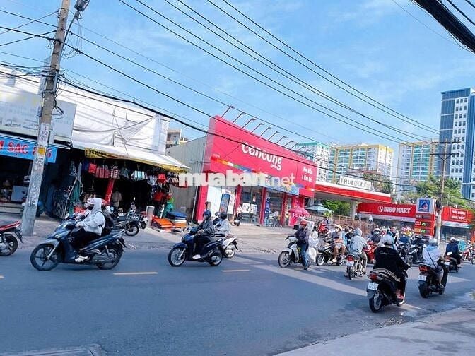 cho thuê MB mặt tiền Âu Cơ, Lũy Bán Bích có gác ở lại