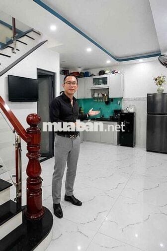 Bán nhà LÊ ĐÌNH CẨN Bình Tân, 50m2, 3 tầng, 3Pn, gần chợ siêu thị