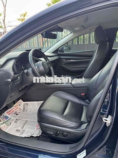 Mazda Mazda 3 1.5 Luxury 2022 42000km Đen