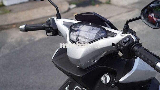 Yamaha NVX 155 V2 ABS 2018 Bạc 30000 km
