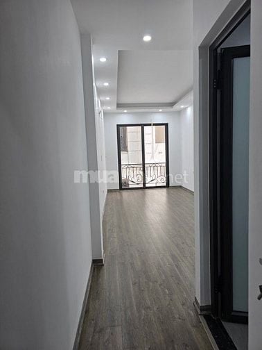 Bán Gấp Nhà đẹp Trường Chinh, Về ở ngay, 32m, 6 tầng, gía 9,5 tỷ 