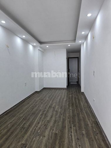 Bán Gấp Nhà đẹp Trường Chinh, Về ở ngay, 32m, 6 tầng, gía 9,5 tỷ 
