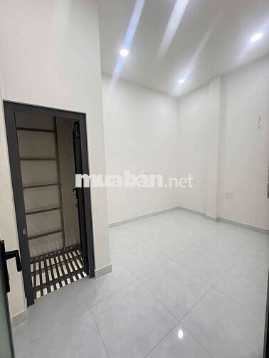 CHÍNH CHỦ BÁN GIÁP BÌNH LONG BÌNH TÂN 40m² 2TẦNG HXH CHÍNH CHỦ