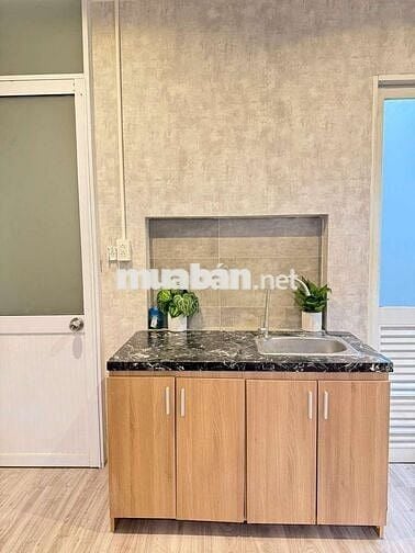 Hơn 5tr - Studio bancol, thang máy - sát chợ Nguyễn Tri Phương