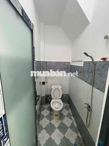 Bán gấp căn nhà nhỏ ở Mỹ Hạnh Nam 4x5 giá 265Triệu giáp Hóc Môn