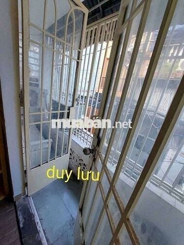 CHO THUÊ NGUYÊN LẦU 1, H3G, ĐUONG 3/2 Q.10