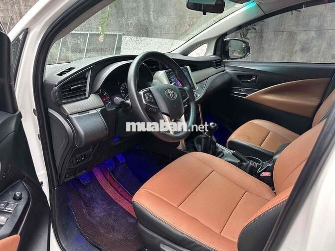 Toyota Innova E 2017 Trắng Số sàn