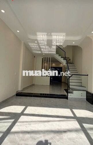 Cho thuê nhà đúc 2 lầu mới đẹp hẻm lớn 5m phường Tân Chánh Hiệp Q12
