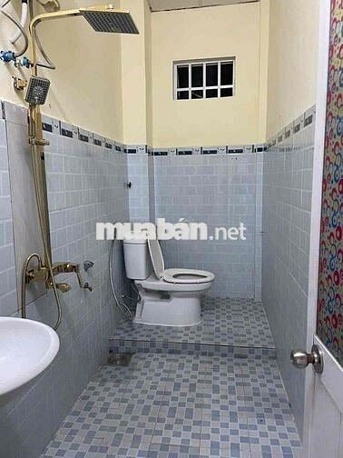 cho thuê nhà 3pn Bạch Đằng, sau lưng nhà MT