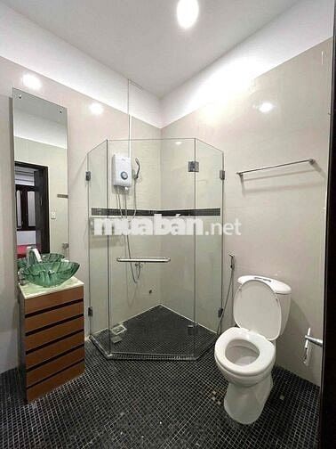 2PN + 2WC Full Nội Thất Có Ban Công, Máy Giặt Riêng - Gần Sân Bay