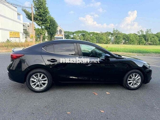 Mazda Mazda 3 Đen 5 chỗ 2017