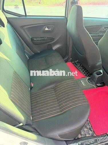 Toyota Wigo 2024 Trắng Tự động 5 chỗ